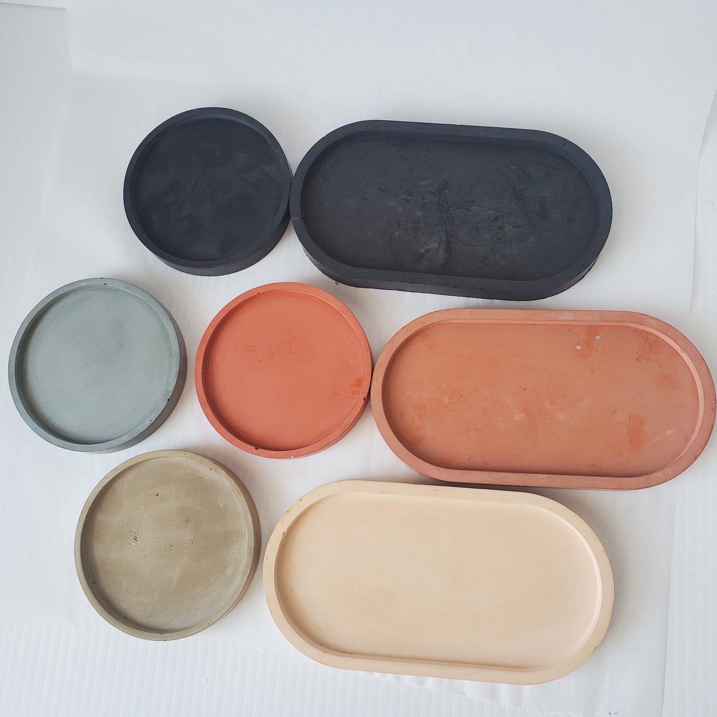 Minimalist trinket tray