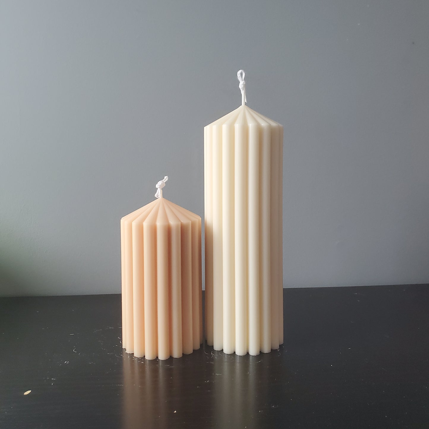 Large peaked ribbed candle