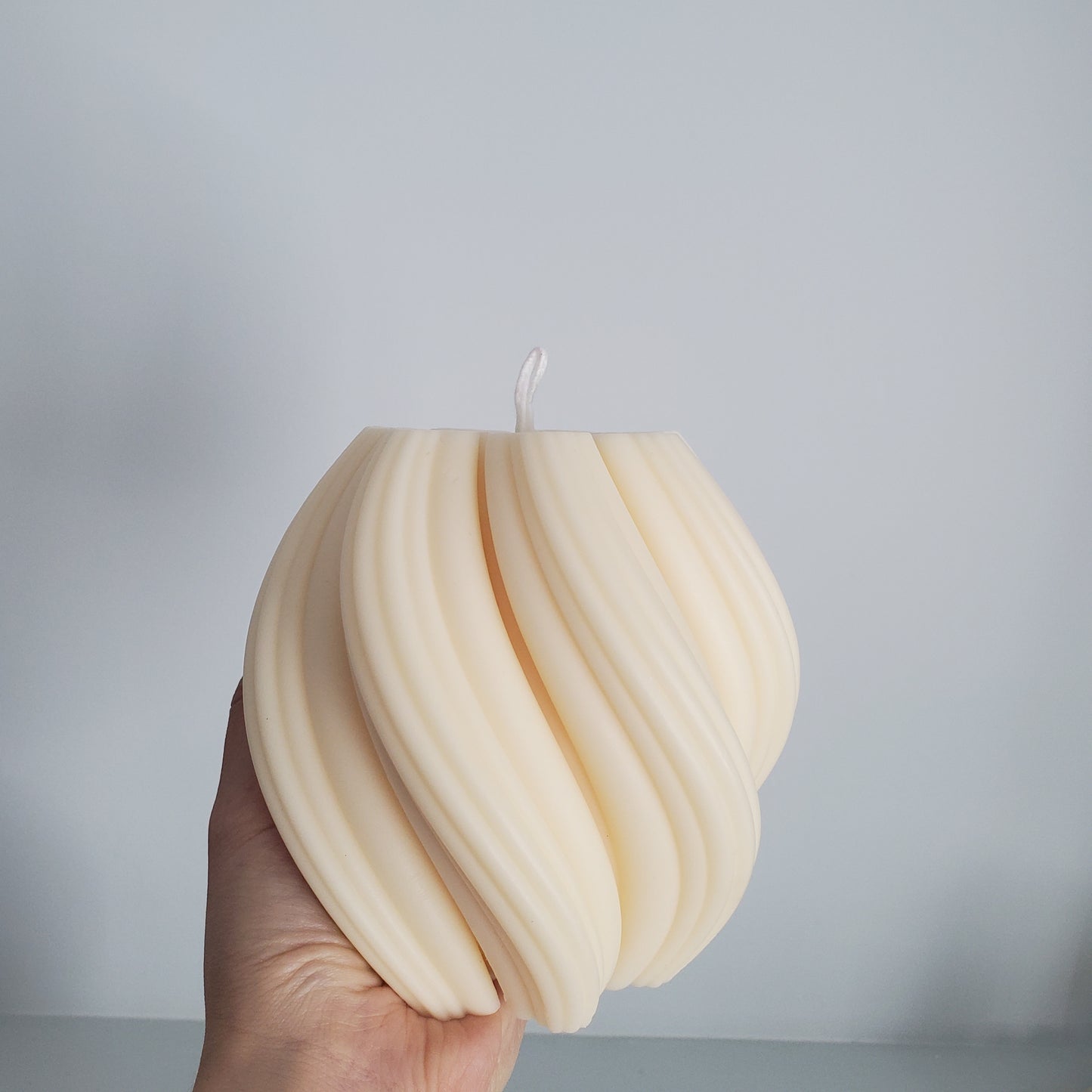 Swirl candle